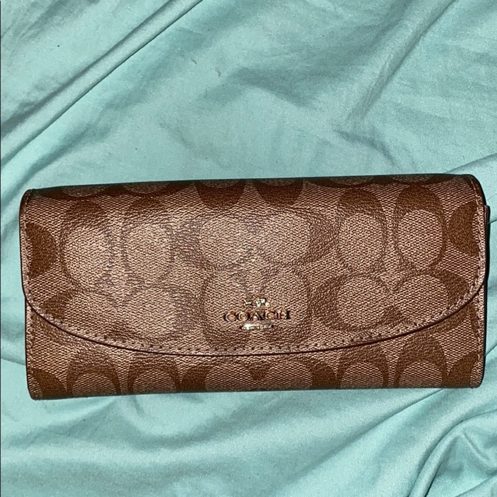 Authentic coach leather wallet.